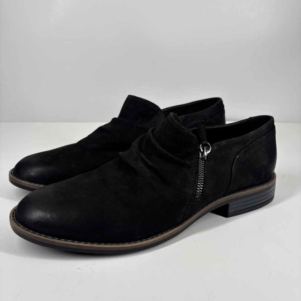 Clarks Camzin Pace Women's US 11W Black Nubuck Leather Zip Ruched Ankle Booties